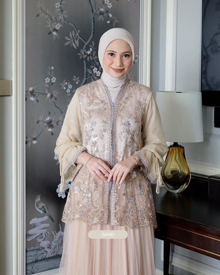 Ameena Outher 10